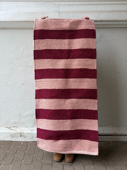 Teppich "BARRA" gestreift Altrosa & Burgundy - Handmade in Portugal 🇵🇹 I 70x140